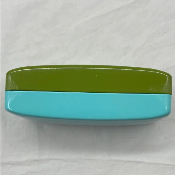 Kate Spade New York Sunglass Case. 6”L x 2.5”W x 2”H. - Picture 5 of 8